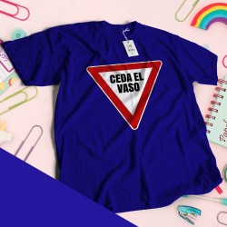 Camiseta Ceda el vaso