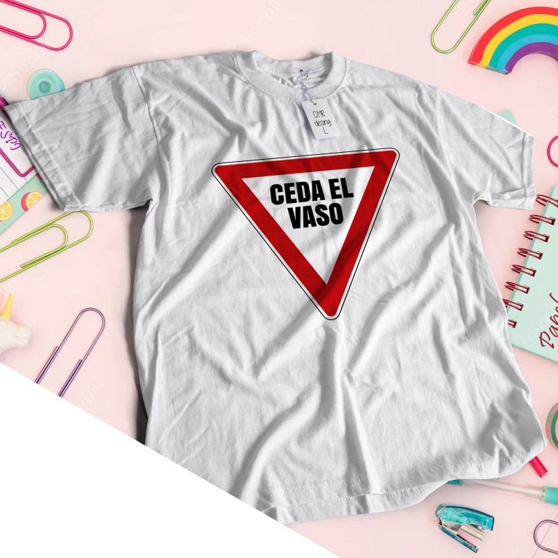Camiseta Ceda el vaso