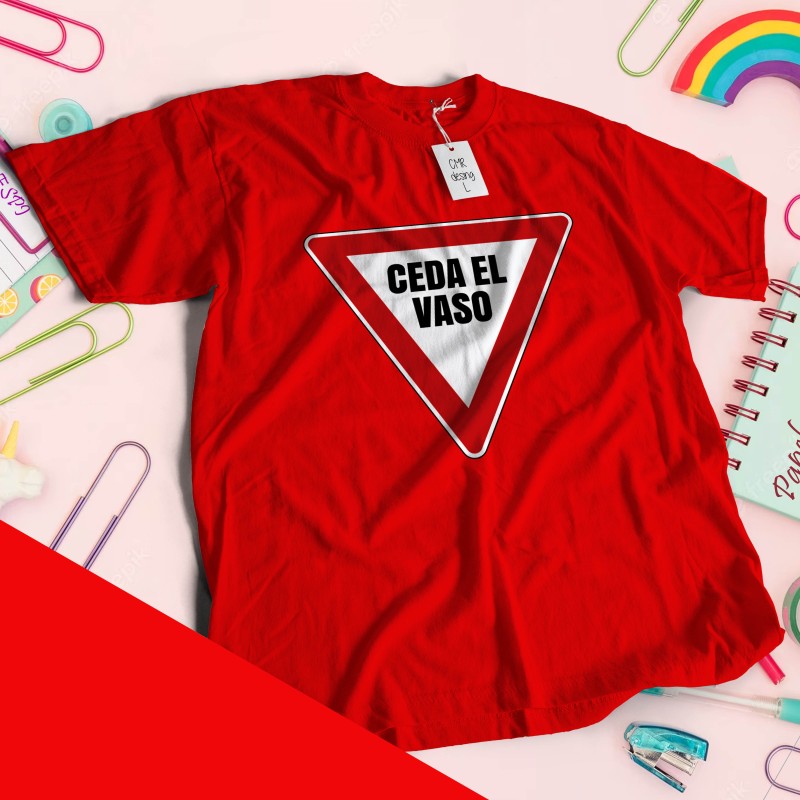 Camiseta Ceda el vaso