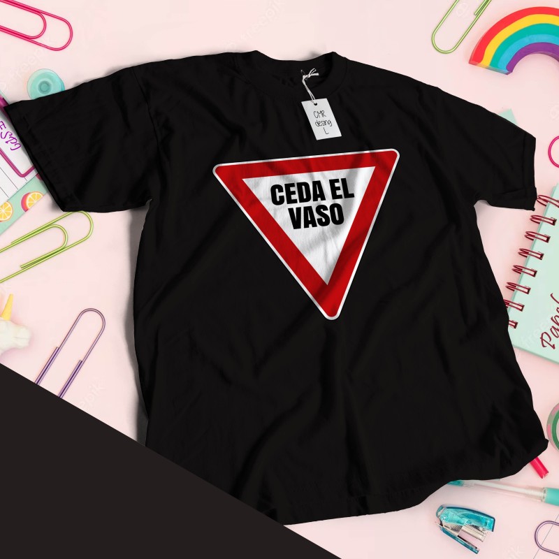 Camiseta Ceda el vaso